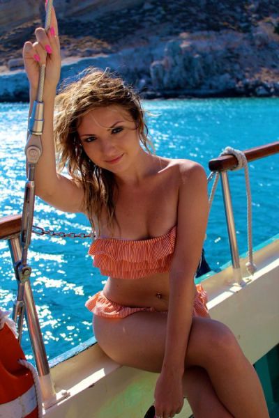 Summer Brings Out all the Hottest Bikini Babes