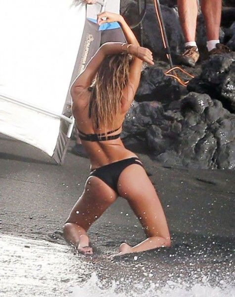 Booty Shots to Give Your Week a Kick Start