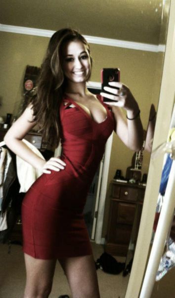 The Tighter The Dress The Hotter The Honey 54 Pics