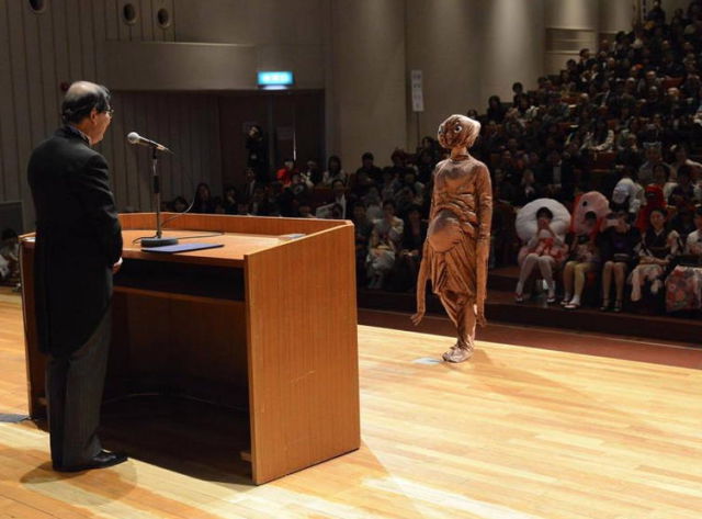 A University Prom in Japan