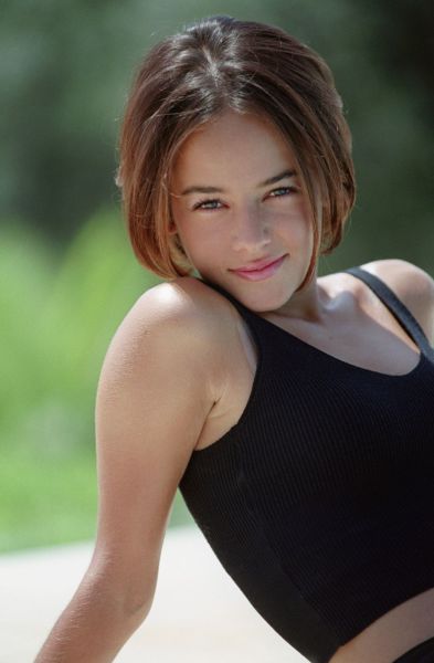 A Few Gorgeous Girls Will Make Your Day So Much Better