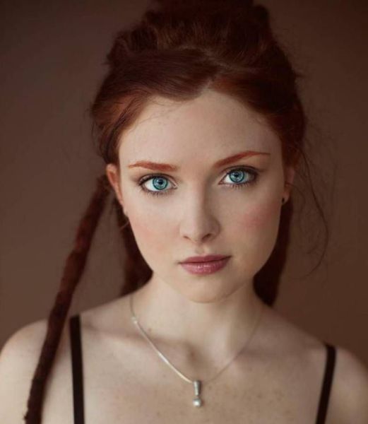 A Few Gorgeous Girls Will Make Your Day So Much Better