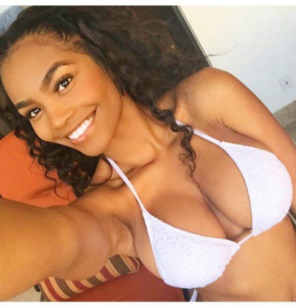 Beautiful Black Ladies That Will Brighten Your Day 45