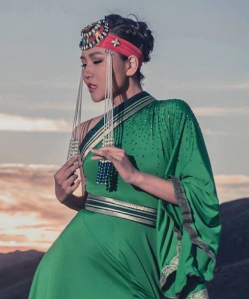 Mongolian Beauties Have That Exotic Cute Factor