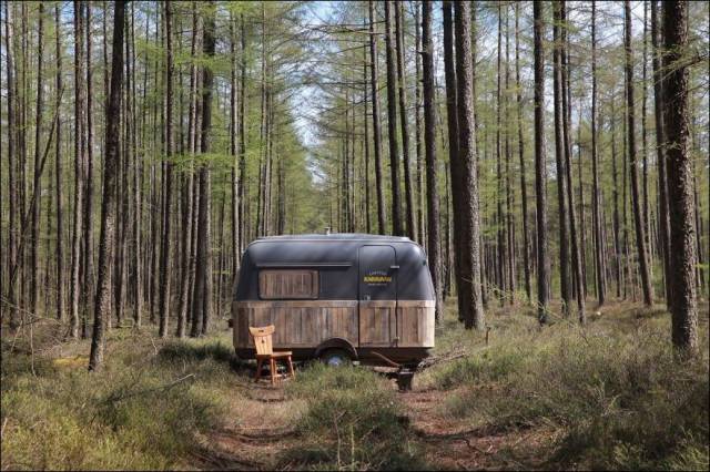 A Cosy Campervan That Is Perfect for Working in the Wild
