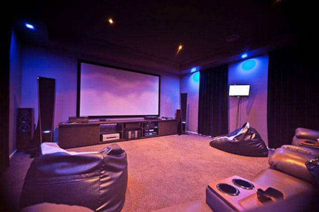 Home Theatres That Will Make You Green with Envy