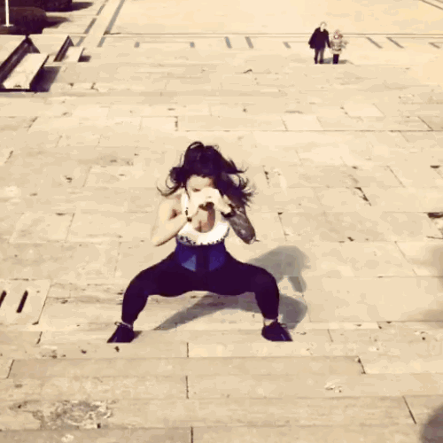 Hot Weather Woman Becomes An Internet Hit After Her Nip Slip On National TV (24 pics + 4 gifs