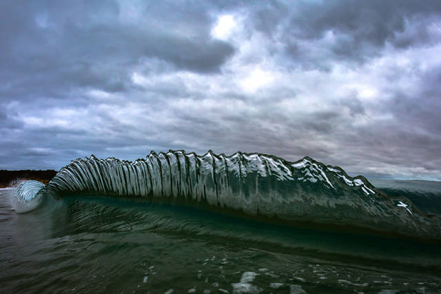 Beautiful Photos Of Waves And “The Many Moods Of The Ocean” Beautiful Photos Of Waves And “The Many Moods Of The Ocean”