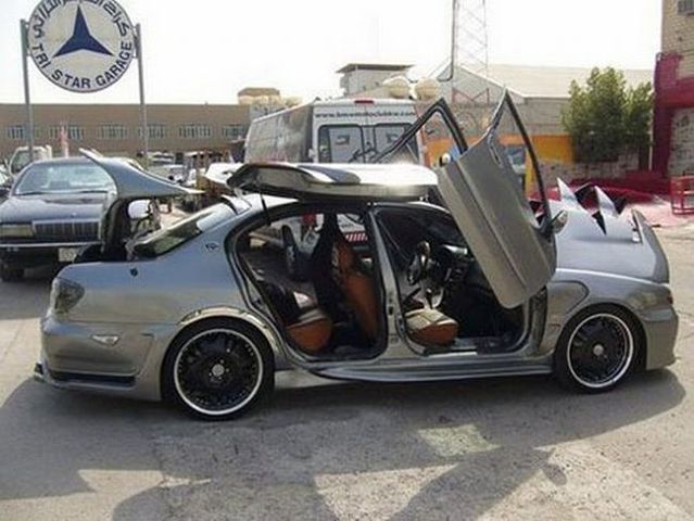 Cool car from Kuwait (8 pics)
