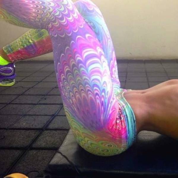 Yoga Pants Are a Real TurnOn (54 pics)