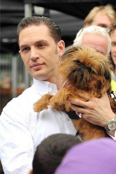 Tom Hardy + Dogs = Love Forever