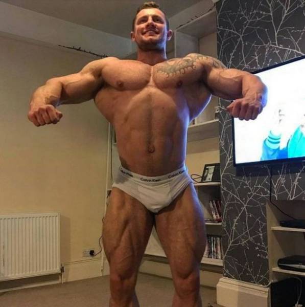From A Skinny Guy To An Enormous Muscleman – Never Say It’s Impossible Again