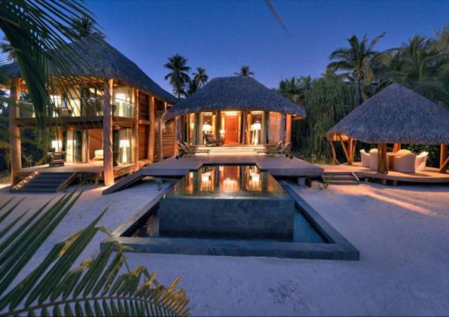 Take A Look At Marlon Brando’s Private Paradise That Even YOU Can Visit
