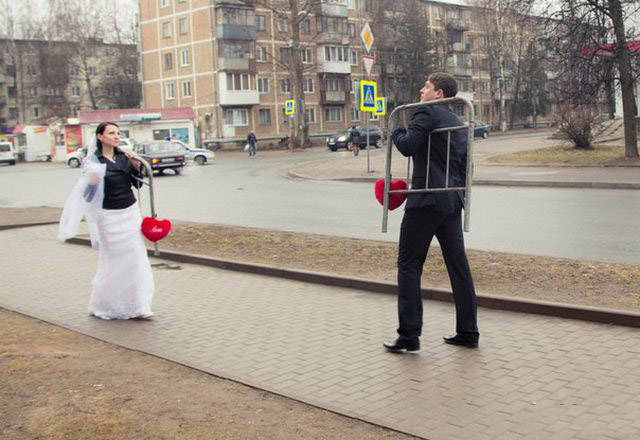 A Collection Of Wedding Photos Worth Being Destroyed After Seeing