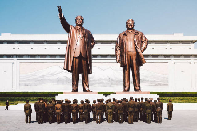 This Is What North Korea Shows To Foreign Photographers