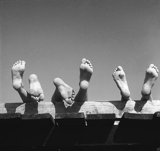Perfect Street Photography From Back When It Was Unheard Of Yet