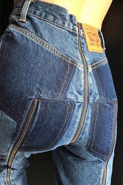 These New Jeans Are Not Just Trendy, They Are Very “Convenient” Too