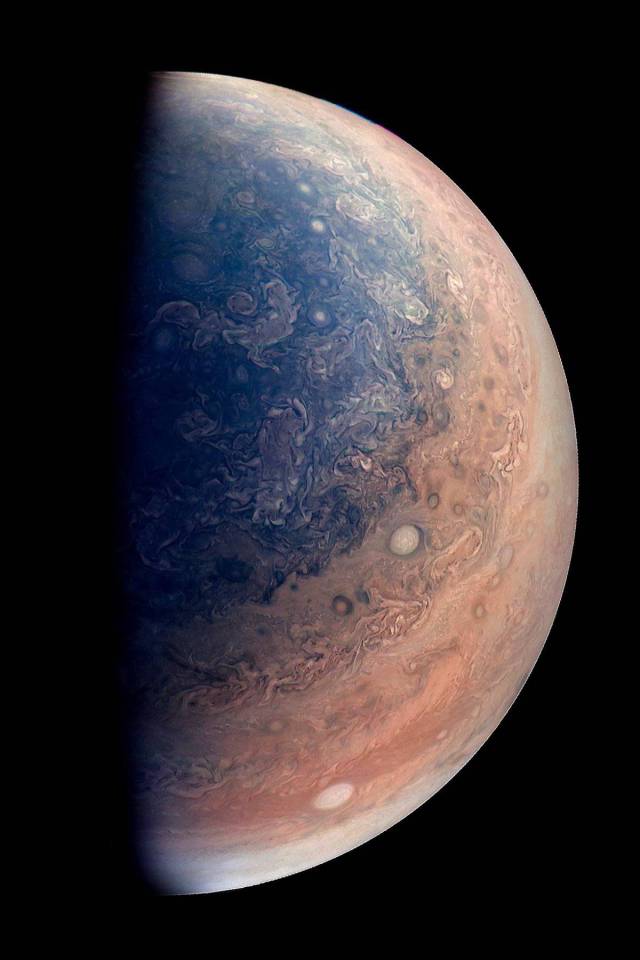 Juno Spacecraft Has Sent Us More Of Jupiter’s Never-Seen-Before Images