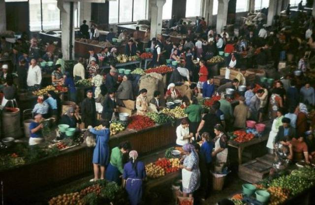 Markets Of The Soviet Union Are Certainly A Thing To See