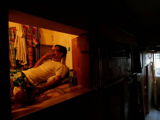 Hong-Kong Residents Know What It’s Like To Live In A Coffin