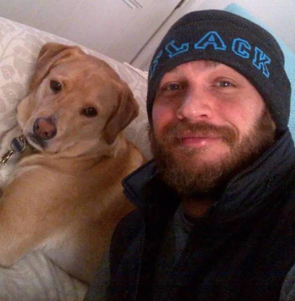 Tom Hardy Touched The Very Depths Of The Internet’s Soul With An Eulogy He Wrote For His Dog