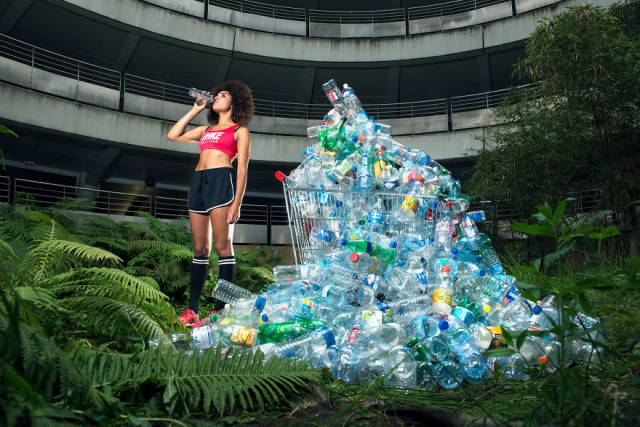 This Photographer Shows The World How Disturbing Are Just 4 Years Of Not Throwing Away Your Trash