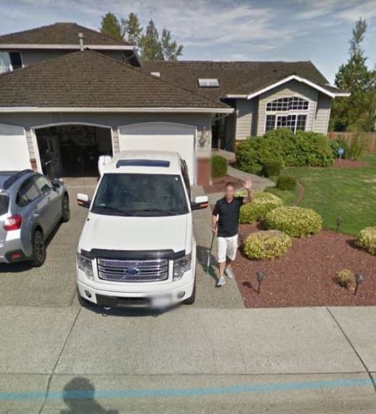 This Man-Witch Will Live Forever Thanks To Google Street View
