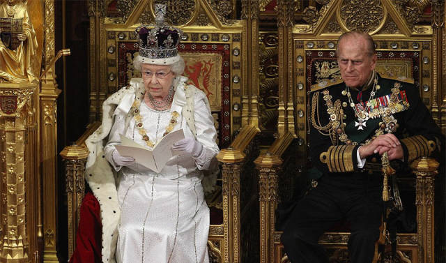 Queen Elizabeth II Surely Knows How To Troll In A Royal Way