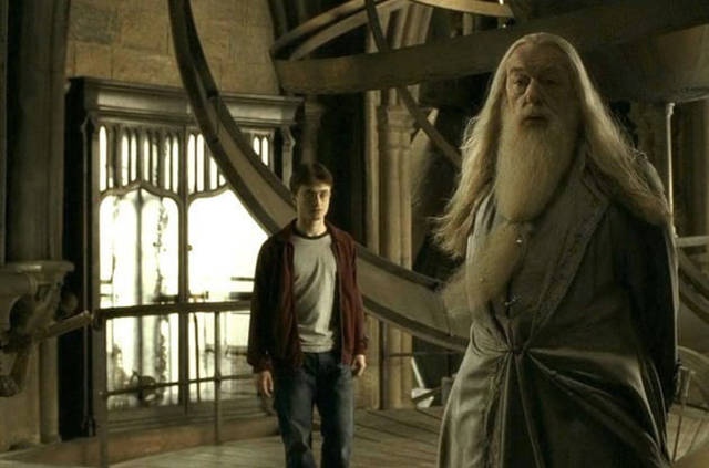 Bet, You Have Never Seen These Rare Behind-The-Scenes Photos From “Harry Potter” Movies