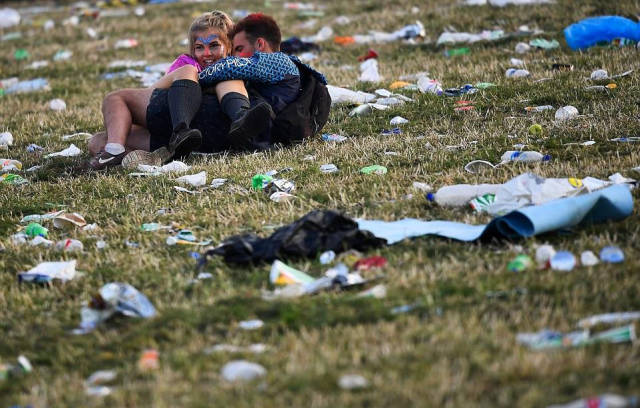 Glastonbury Revelers Have Left Tons Of Trash Behind Themselves