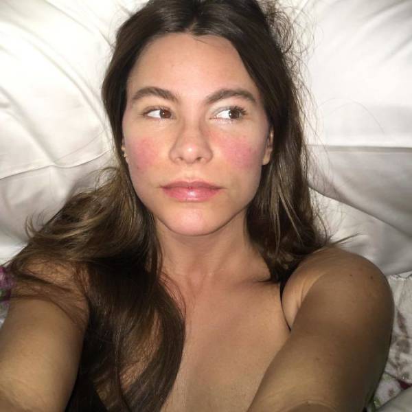 Celebrities Without Makeup Are Normal People Too!