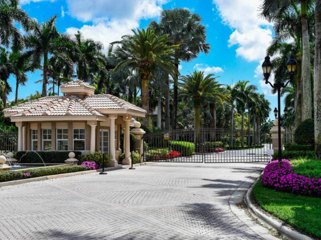 This Enormous Miami Home Is Now On Sale For Some $30 Million, And With ...