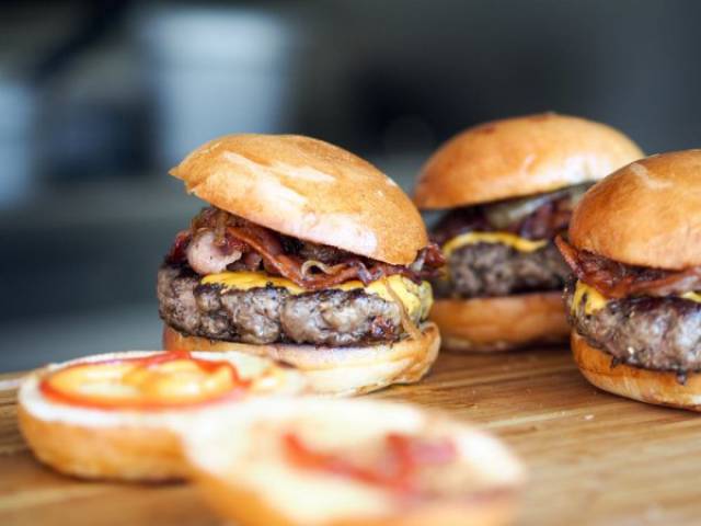 Burger Grilling Tips Is What Every BBQ Needs