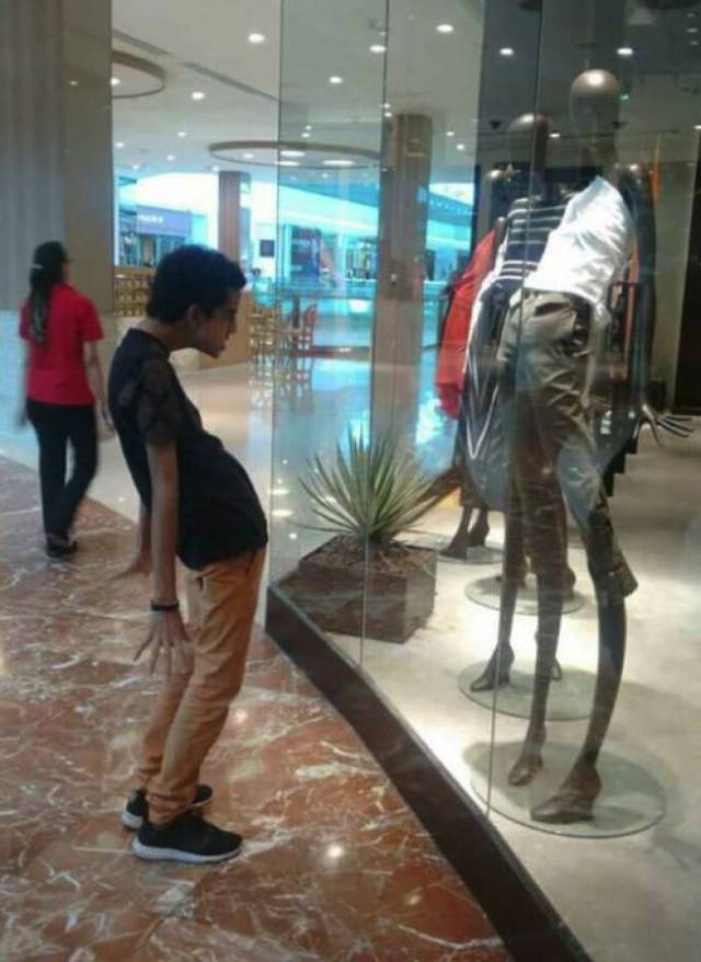 Mannequins Seem To Live A Life Of Their Own…