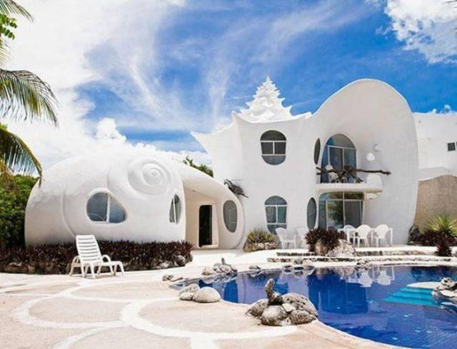 Fabulous Houses That Look Like They Are From The Fantasy Book