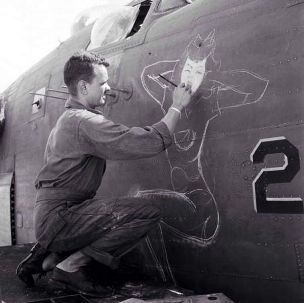 WW2 Pilots Knew What To Draw On Their Planes…