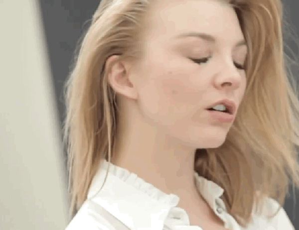 Natalie Dormer Is Too Cute To Be Real 15 Gifs Izismilecom