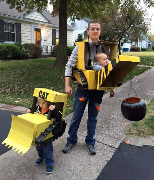Baby Carriers Are Getting Pretty Stylish For Halloween