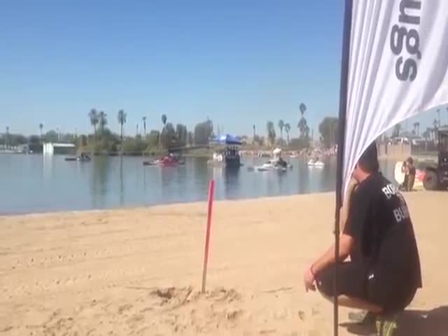That’s How Fast Boats Can Get!