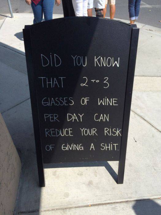 Bars And Cafes Know How To Attract Customers With Their Chalkboard Signs