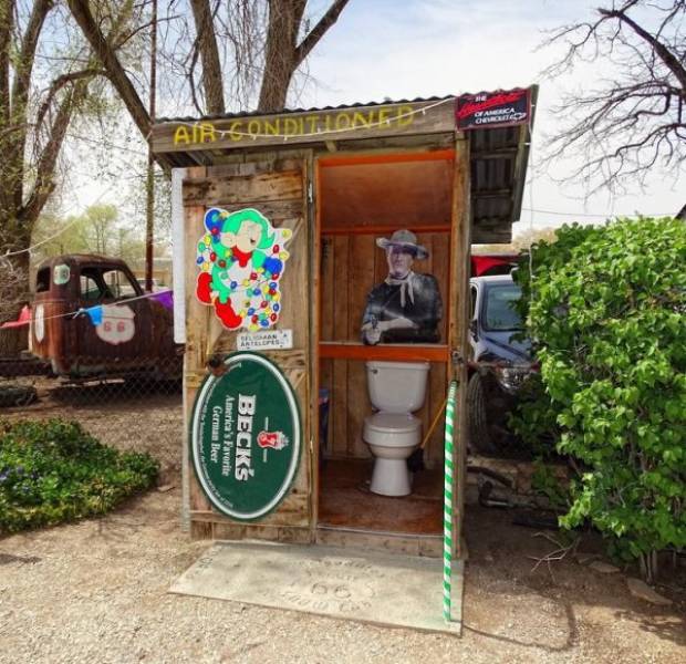 World Toilet Day Brings Us Best And Worst Toilets (30 pics)