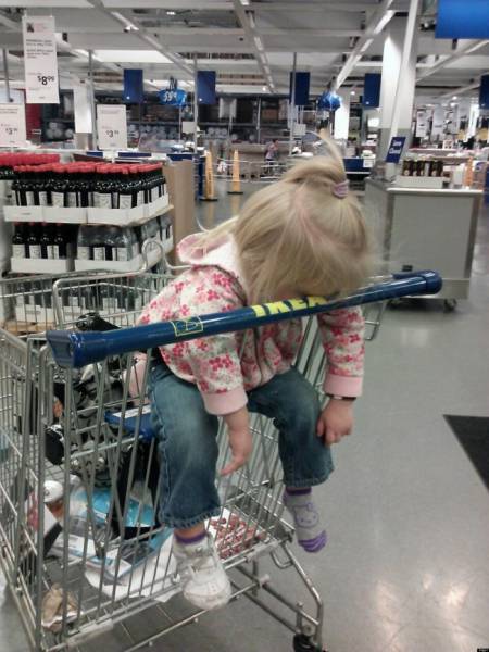 Shopping With Kids Is Only For The Strongest And The Most Patient