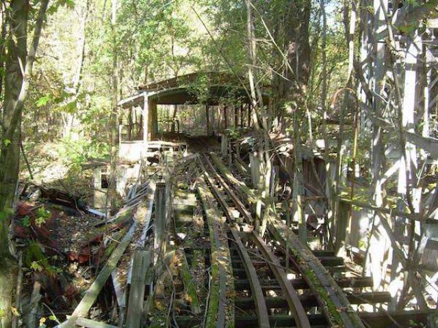 US Is Full Of Scary Abandoned Amusement Parks…