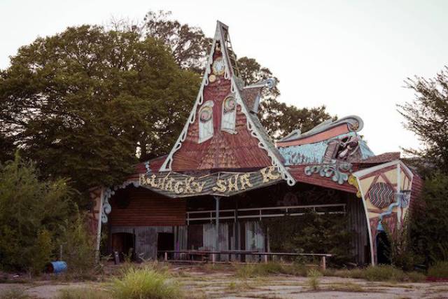 US Is Full Of Scary Abandoned Amusement Parks…