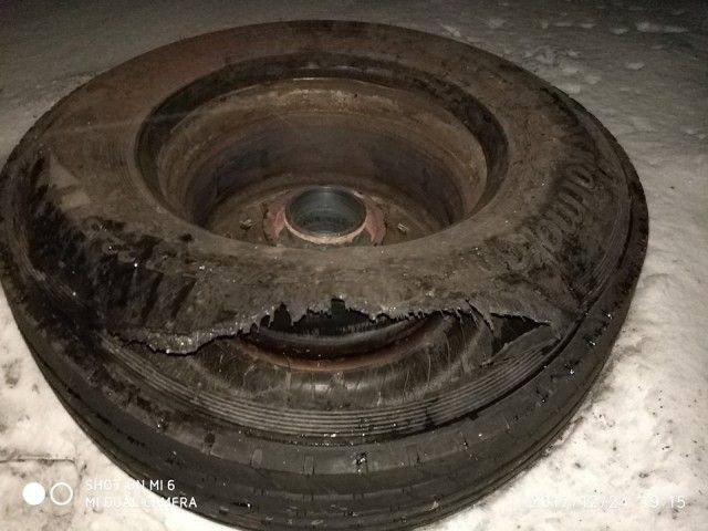 What Happens When A Truck Loses Its Tire On The Road