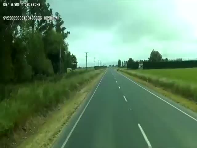 Daily Reminder To Fasten Your Seatbelt: An SUV Crash Live
