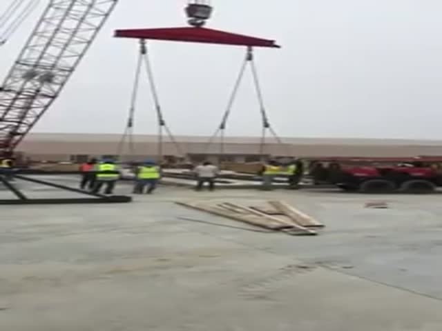A Crane Almost Punishes The Construction Workers