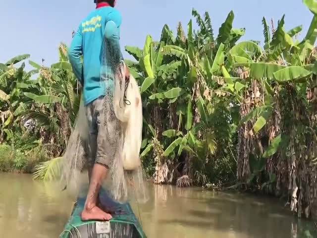Now This Is A Really BIG Catch!
