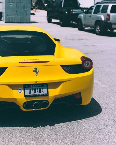 License Plates That Are More Awesome Than The Cars