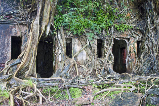 Secrets Behind World’s Mysterious Abandoned Places